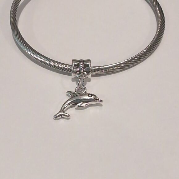 Silver Dolphin‎ Dangle Charm for Pandora Style Bracelet - Picture 1 of 5